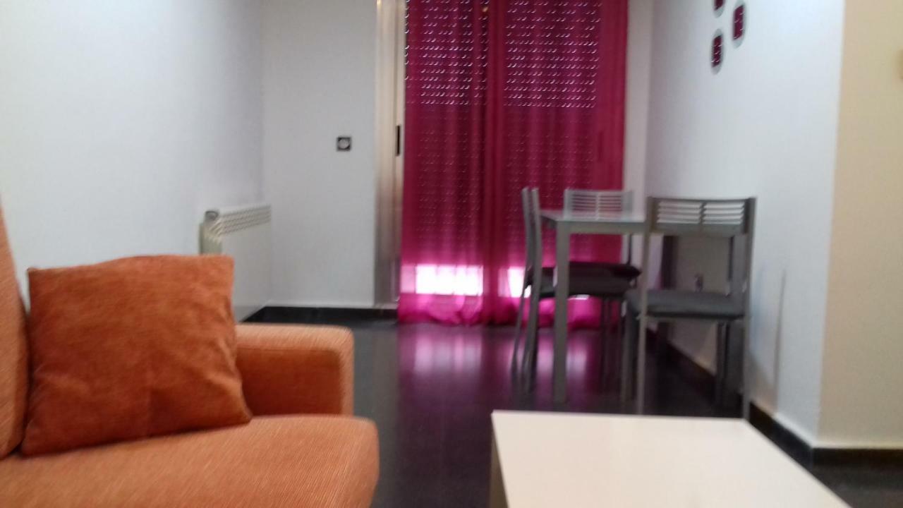 Apartamentos Turisticos Los Angeles Alcazar de San Juan Rum bild